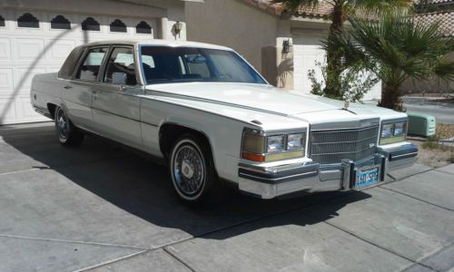 1988 cadillac fleetwood  d&#039;elegance nice classic cadillac org. owner!