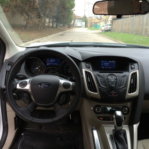 2012 Ford Focus SEL LOW 40K MILES FWD SALVAGE NO RESERVE SALVAGE, image 15