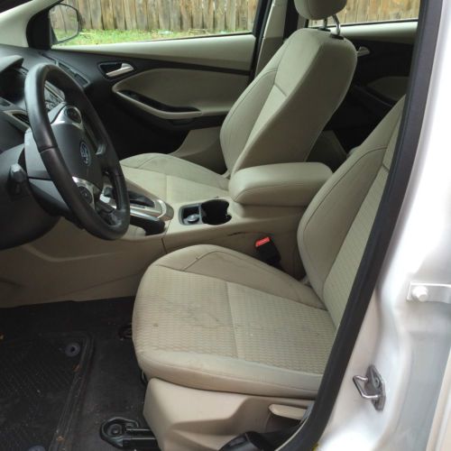 2012 Ford Focus SEL LOW 40K MILES FWD SALVAGE NO RESERVE SALVAGE, image 16