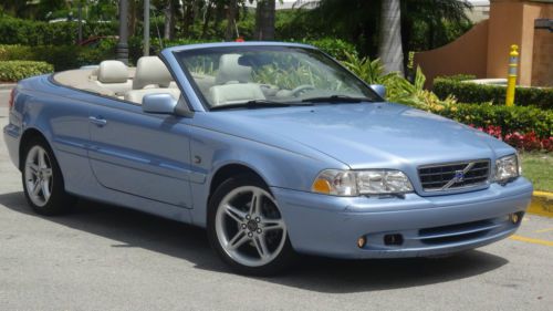 2004 volvo c70 base convertible 2-door 2.3l super clean   great colors !