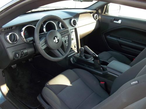 2008 Ford Mustang Base Coupe 2-Door 4.0L, image 7