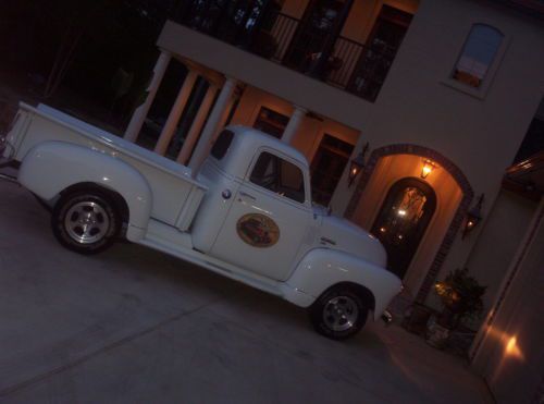 1950 chevy shortbed pickup&lt;&lt;&gt;&gt;new restoration&lt;&lt;&gt;&gt;automatic v8&lt;&lt;&gt;&gt; custom cruiser