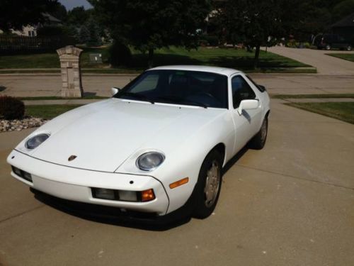 1983 porsche 928s, 5-speed, no deferred maintenance