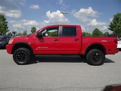 4wd crew cab swb pro-4x nissan titan pro-4x low miles 4 dr truck automatic gasol