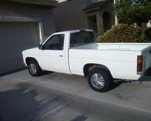 1995 nissan pickup 2wd regular cab