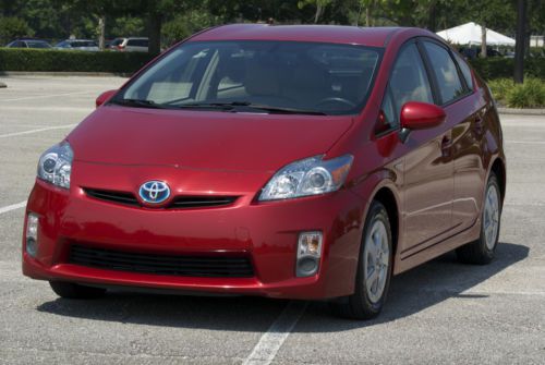 2010 toyota prius iv hybrid loaded gps navigation leather low miles extra clean