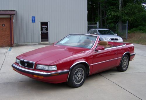 A-southern-convertible-leather-chrysler-turbo-glhs-shelby-charger-2.5l-engine