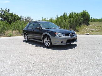 2006 black automatic 2.5 liter legacy all wheel drive low miles clean title!