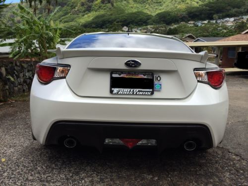 Pristine Subaru BRZ Limited - MINT Satin White Pearl, Leather/Alcantera, Auto, US $23,999.00, image 3