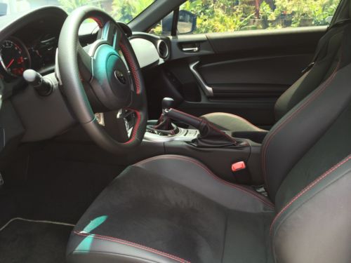 Pristine Subaru BRZ Limited - MINT Satin White Pearl, Leather/Alcantera, Auto, US $23,999.00, image 4