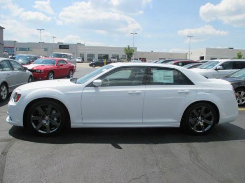 Brand new srt8  6.4l v8