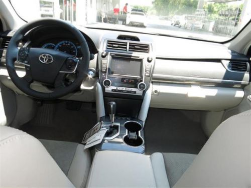 2014 toyota camry hybrid xle