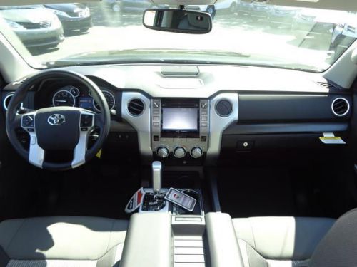 2014 toyota tundra sr5