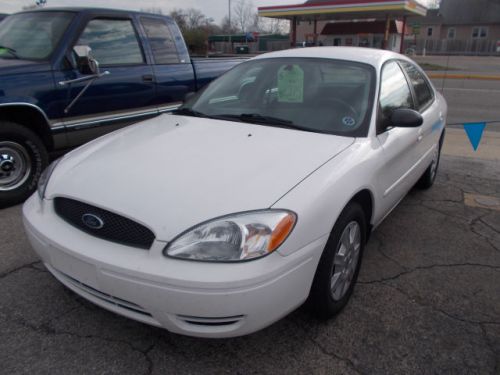 2006 ford taurus se