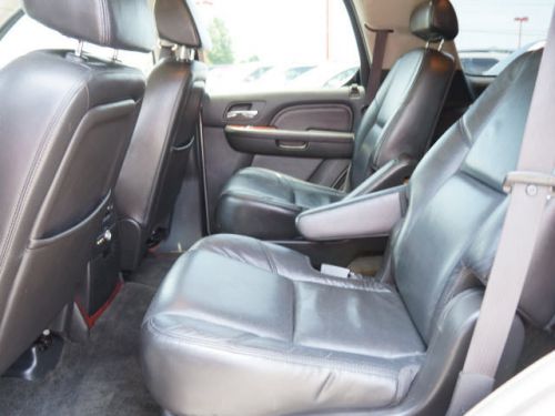 2008 cadillac escalade base