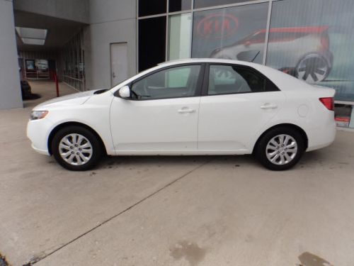 2013 kia forte lx