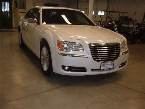 2013 chrysler 300c base