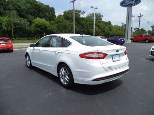 2013 ford fusion se