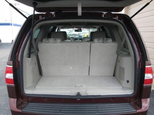 2010 lincoln navigator base