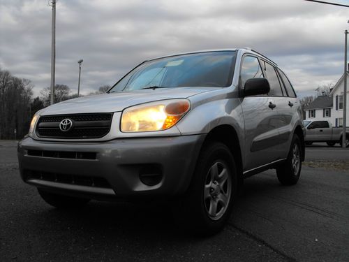 2004 toyota rav4 base sport utility 4-door 2.4l