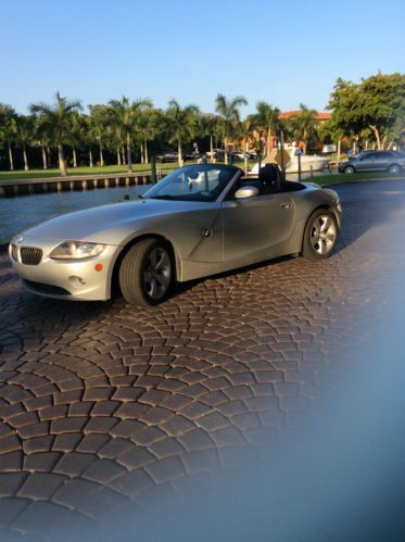 2005 -  bmw  z4   roadster