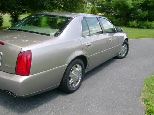 * 2004 cadillac deville dhs * low miles* 97k* garage kept* very clean!!