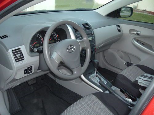 2010 Toyota Corolla LE Sedan 4-Door 1.8L, US $13,250.00, image 3