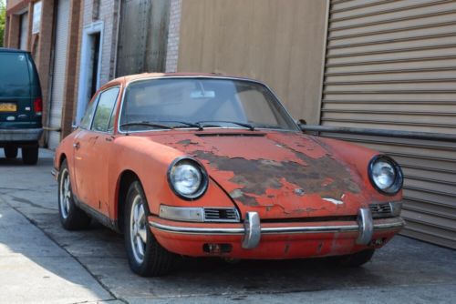 Porsche 911 1966, First Porsche produced in 1966, ultra rare find, excellent car, image 2