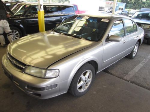 1999 nissan maxima gxe sedan 4-door 3.0l