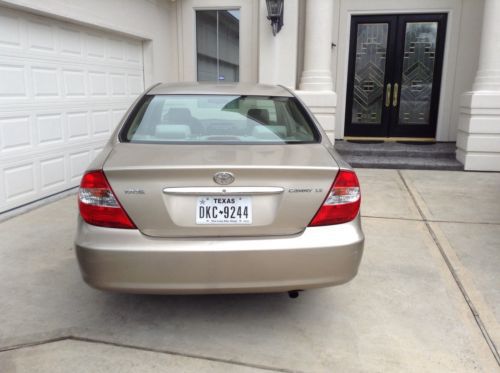 2003 toyota camry le excellent mechanic condition. needed some auto body work