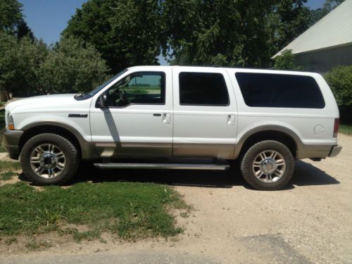 Air ride diesel excursion with king ranch wheels