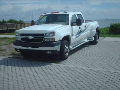 Beautiful 2006 chevrolet silverado 3500 crew cab dually duramax diesel! low mile