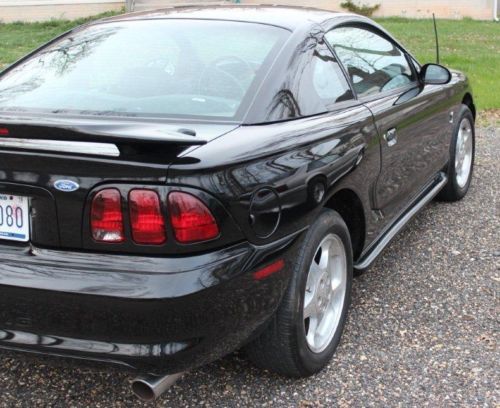 1995 ford mustang svt cobra coupe 2-door 5.0l