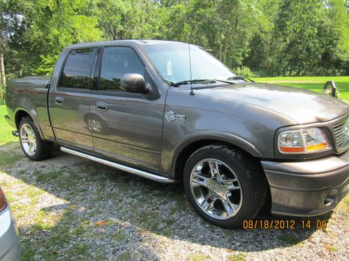 2002 ford f-150 harley-davidson edition crew cab pickup 4-door 5.4l