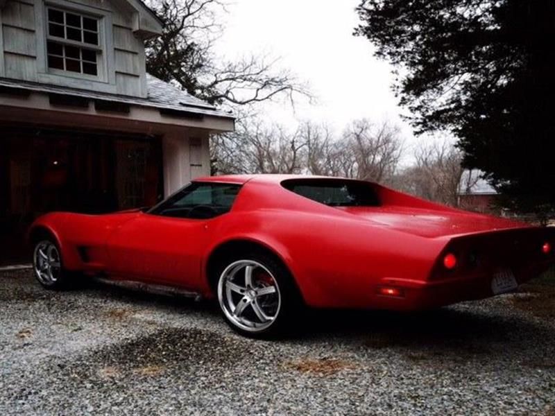 1973 chevrolet corvette t-tops