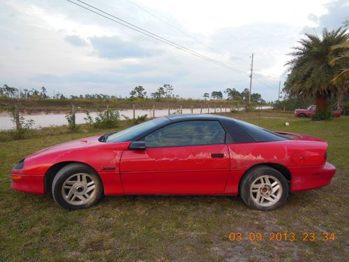 Z28 coupe 5.7l 2 doors 275 horsepower 4-wheel abs brakes 5.7 liter v8 engine