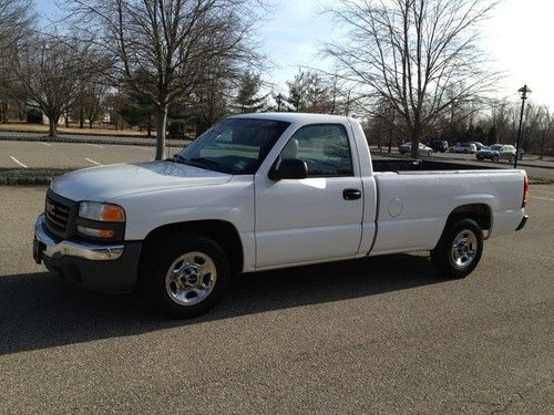 No reserve! 04 gmc sierra 1500 2wd long bed 8' pickup 102k like chevy silverado!