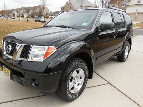 2005 nissan pathfinder se sport utility 4-door 4.0l