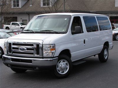 2008 ford econoline wagon e-350 super duty xlt 12 passenger seating