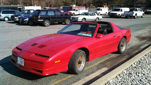 Trans am 5.0l tpi, 5-speed, posi, custom exhaust, recent paint t-tops gta wheels