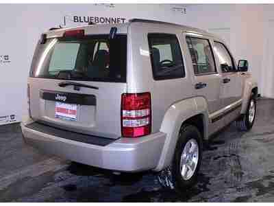 Roof Rack MP3 SIRIUS Radio Alloy Wheels Cruise Control Dual Air Bags, image 3