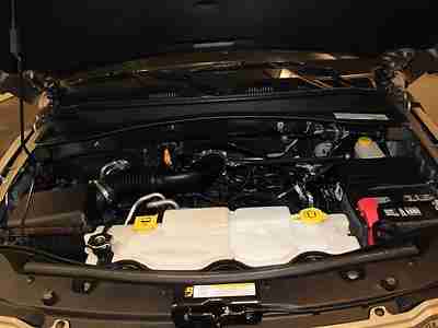 Roof Rack MP3 SIRIUS Radio Alloy Wheels Cruise Control Dual Air Bags, image 9