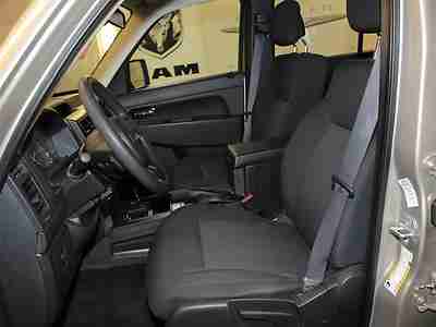 Roof Rack MP3 SIRIUS Radio Alloy Wheels Cruise Control Dual Air Bags, image 13