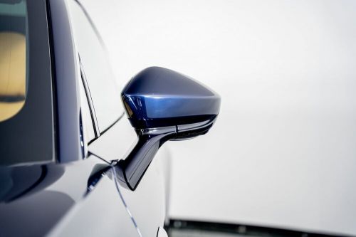 2021 Aston Martin DBX, US $109,999.00, image 2