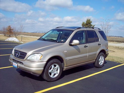 2001 mercedes-benz ml320 suv 4-door 3.2l v6 - low miles - loaded - best offer!