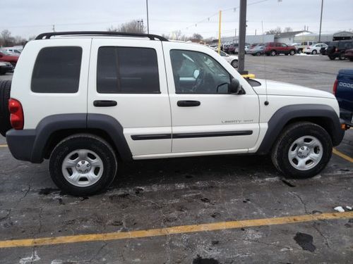 2003 jeep liberty sport sport utility 4-door 3.7l v6 4wd 129,000 miles clean