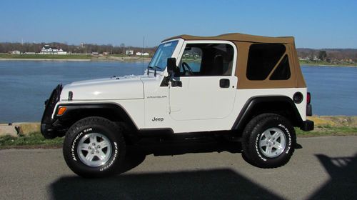 1998 jeep wrangler se sport utility 2-door 2.5l