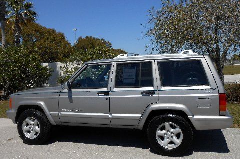 Sport 4.0l~automatic~certified~new tires~tow vehicle~records~cd~01 02 03 04 05