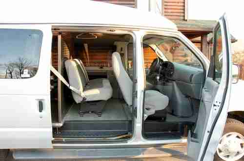 Raised Roof E-350 Wheelchair Van with Braun 800 lb. Commercial Rear Lift, US $25,000.00, image 8