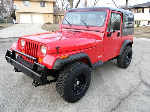 1995 jeep wrangler / 4-cylinder / 5-speed / hard doors / hard top / low miles!!